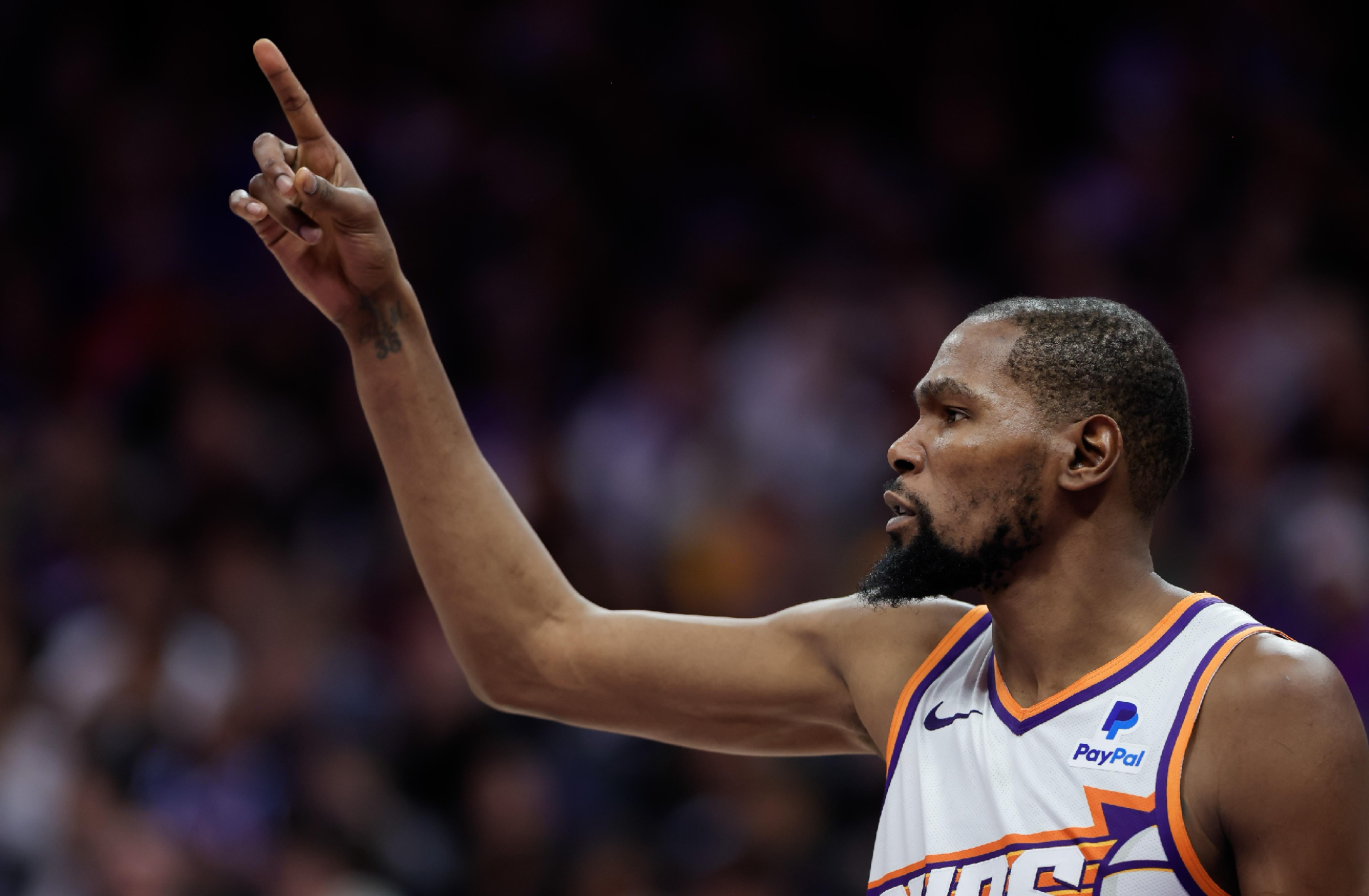 关键时刻西甲焦点战，菲尼克斯太阳豪取连胜，目标明确，球队文化再被提及的简单介绍